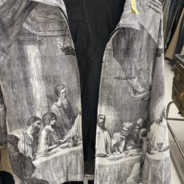 This place is horrible customer service sucks and manger is worried about other things instead of her job