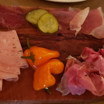 Viaggio Ristorante - Chef selection salumi - Italian Near Me - Wayne, New Jersey