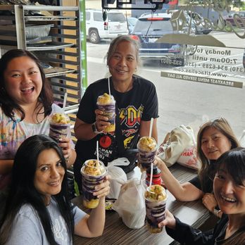 Tita Celia's - Halo halo Sunday - Filipino Near Me - Carson, California Tita Celia's - Halo halo Sunday - Filipino Near Me - Carson, California
