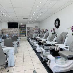 Luxury Nails