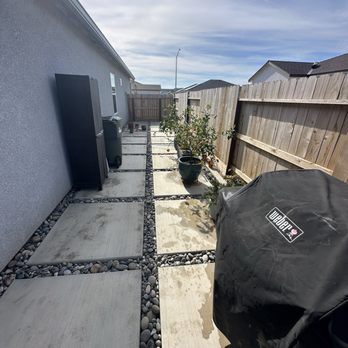 Doug Fluter Landscaping - Side yard. - Landscaping Near Me - Fresno, California Doug Fluter Landscaping - Side yard. - Landscaping Near Me - Fresno, California