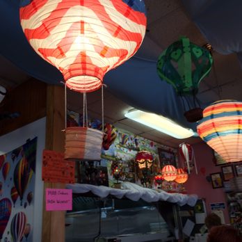Rolly's Diner - Decorations - Sandwiches Near Me - Auburn, Maine