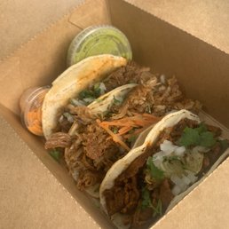 Barbacoa taco, carnitas & al pastor Barbacoa taco, carnitas & al pastor