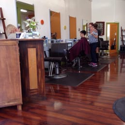 Clean interior, nice decorations, good air temp :) Clean interior, nice decorations, good air temp :)
