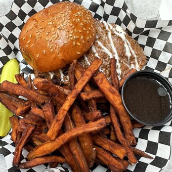 189 Burger - Nashville chicken sandwich - New American Near Me - East Aurora, New York 189 Burger - Nashville chicken sandwich - New American Near Me - East Aurora, New York