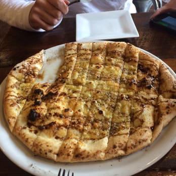 Il Lazzarone - Garlic bread - Pizza Near Me - Saint Joseph, Missouri Il Lazzarone - Garlic bread - Pizza Near Me - Saint Joseph, Missouri