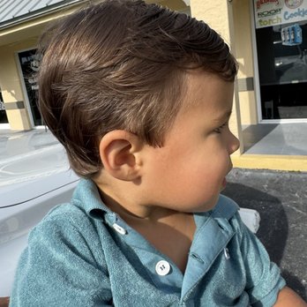 Snipedy DO Dahs Kid Salon - second haircut! - Hair Salons Near Me - Boca Raton, Florida Snipedy DO Dahs Kid Salon - second haircut! - Hair Salons Near Me - Boca Raton, Florida