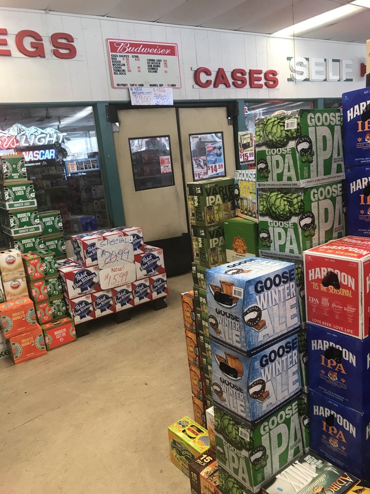 PARK DISCOUNT BEVERAGE CENTER Updated September 2024 3969 Albany