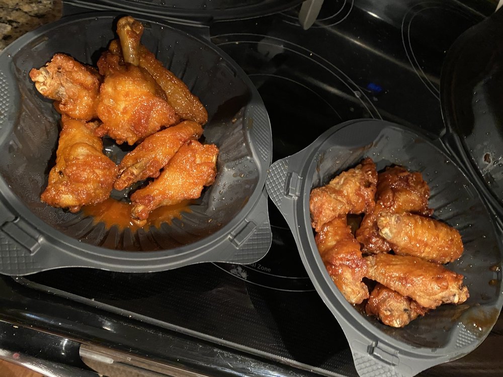 PIZZA HUT Updated May 2024 10 Photos & 28 Reviews 1620 Cedar Rd