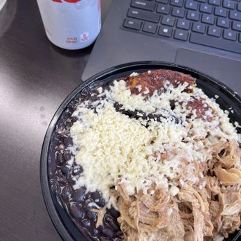 Bienmesabe - 1. Pabellon Bowl - Venezuelan Near Me - Chicago, Illinois