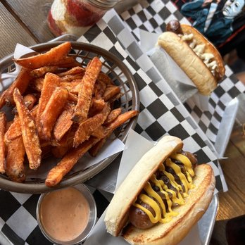 Bangers & Brews Eugene - German Near Me - Eugene, Oregon