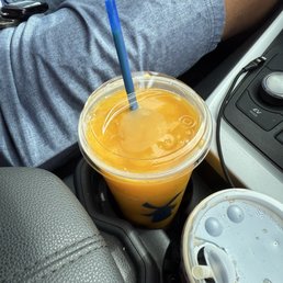 Mango smoothie Mango smoothie