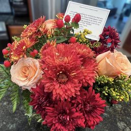 Beautiful arrangement! Beautiful arrangement!