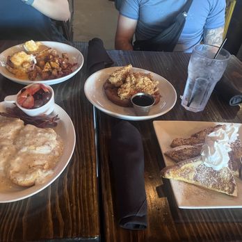 Craft Grill Breakfast Club - Breakfast & Brunch Near Me - Tomball, Texas