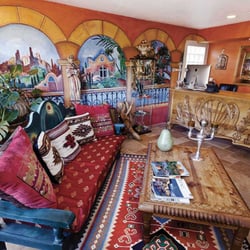 A Sunset Chateau - A Sunset Chateau Lobby.