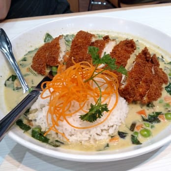 Noodle Wave - Green curry with crispy chicken - Thai Near Me - Frisco, Texas Noodle Wave - Green curry with crispy chicken - Thai Near Me - Frisco, Texas