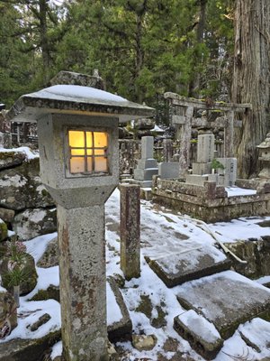 Okunoin Cemetery by null