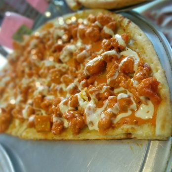 Enzo's Pizzeria - BUFFALO CHICKEN PIZZA! - Pizza Near Me - Brooklyn, New York