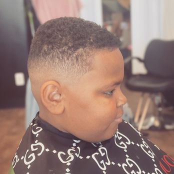 Christy Barber - Barbers Near Me - West Allis, Wisconsin Christy Barber - Barbers Near Me - West Allis, Wisconsin