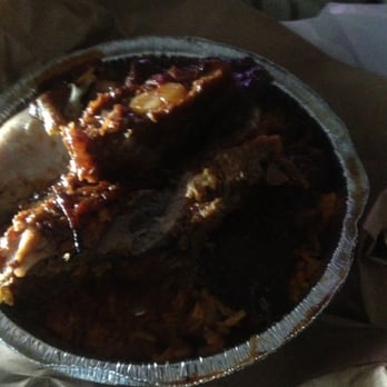Espinal Deli - Chicken and Ribs with yellow rice - Delis Near Me - Brooklyn, New York