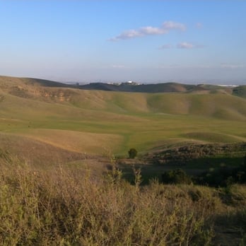 Pantera Park - large grassy area with cows. i think that's chino hills. - Parks Near Me - Diamond Bar, California