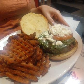 Brooks Burgers - Hot Dogs Near Me - Naples, Florida