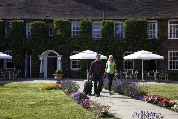 Bush Hotel Farnham by null
