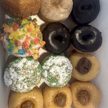 Lil' Funky Donuts - Tasty assortment of - Donuts Near Me - Troutdale, Oregon Lil' Funky Donuts - Tasty assortment of - Donuts Near Me - Troutdale, Oregon