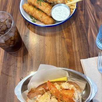 Woodhouse Fish - Lobster roll and fish and chips - Seafood Near Me - San Francisco, California Woodhouse Fish - Lobster roll and fish and chips - Seafood Near Me - San Francisco, California