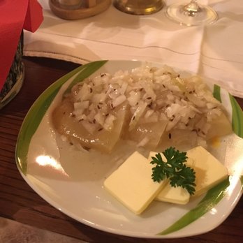 Weineck - Seasoned cheese soaked in Riesling,topped with onions and served with a heavy bread - German Near Me - Rüdesheim am Rhein, HE