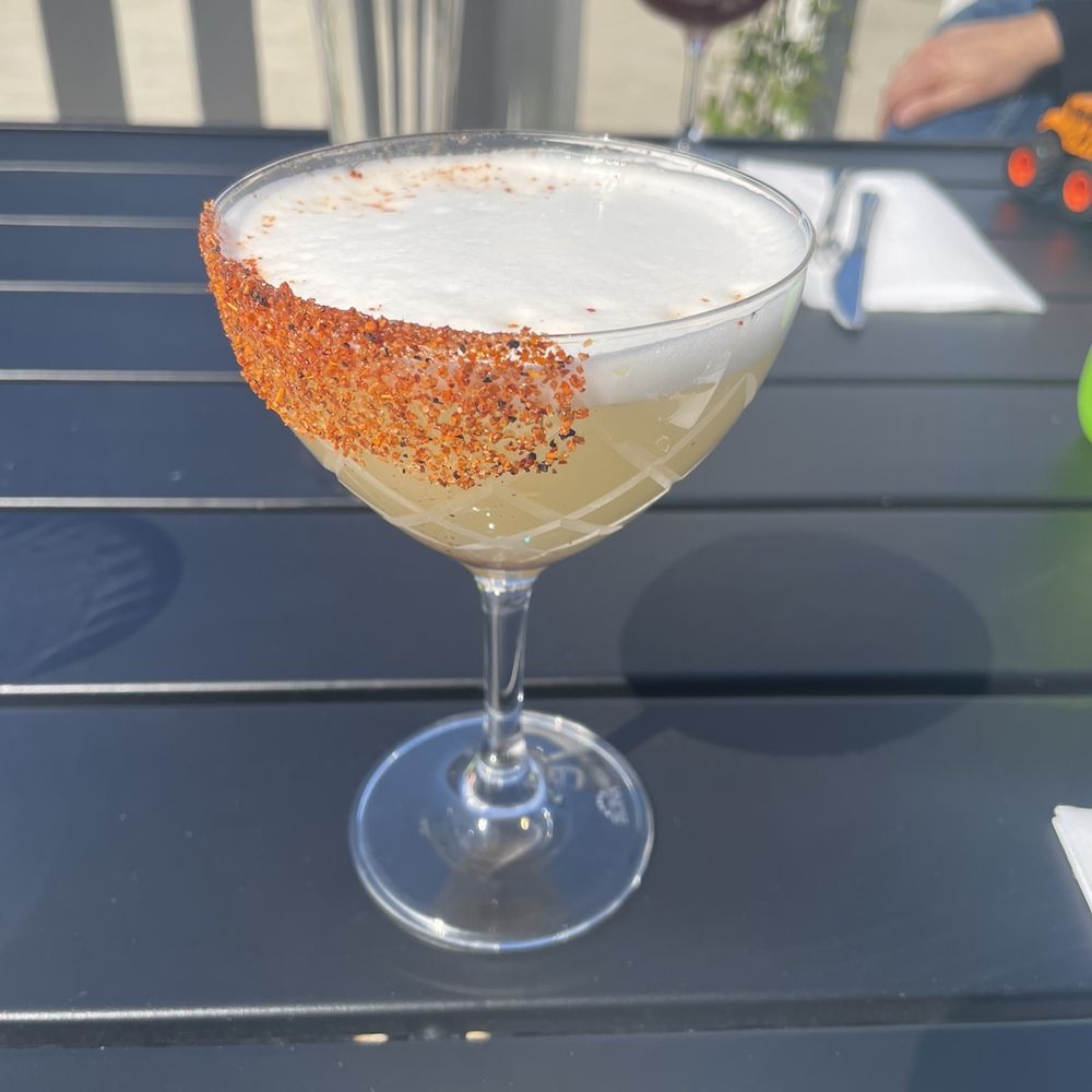 Hummingbird Lounge - Smoked pineapple margarita - Cocktail Bars Near Me - New Buffalo, Michigan