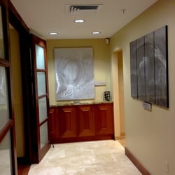 Urgent Care Wailea Makena - The hallway leading to the procedure bays and exam rooms.