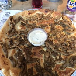 De Pannekoekenbakker - Shoarma pizza!