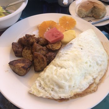 Geoffrey's Malibu - Shiitake mushroom omelet with egg whites - Seafood Near Me - Malibu, California Geoffrey's Malibu - Shiitake mushroom omelet with egg whites - Seafood Near Me - Malibu, California