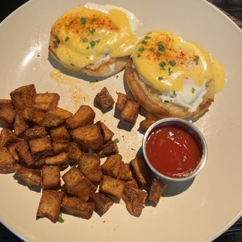 Sparrow - Eggs Benedict - New American Near Me - Kirkland, Washington