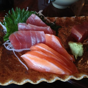 Sushi Tomi - Sashimi from combo dinner - Sushi Bars Near Me - Mountain View, California Sushi Tomi - Sashimi from combo dinner - Sushi Bars Near Me - Mountain View, California