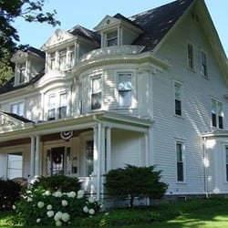 The Golden Oak Inn Bed & Breakfast - Experience The Golden Oak Inn Bed and Breakfast