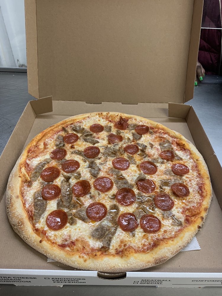 GOLDEN PIZZERIA Updated October 2024 10 Reviews 377 S Orange Ave