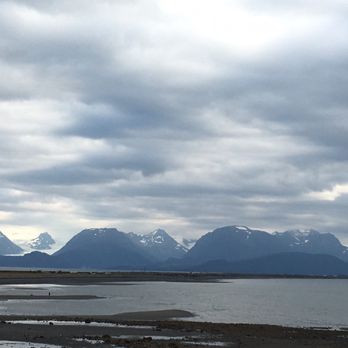 Homer Inn & Spa - Glacier views from the back deck! - Hotels Near Me - Homer, Alaska