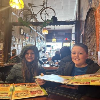 Squeeze In - Loved the ambiance! - Breakfast & Brunch Near Me - Truckee, California