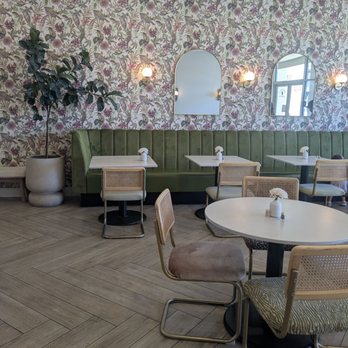 Flora Cafe - Cafes Near Me - Bonita, California