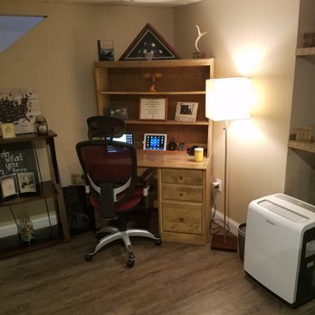 Universal Flooring & Carpets - Carpeting Near Me - Salem, New Hampshire