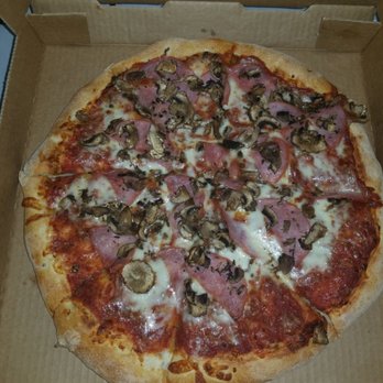 Antonious N&W Pizza - Large Canadian bacon and Mushroom - Italian Near Me - Riverside, California