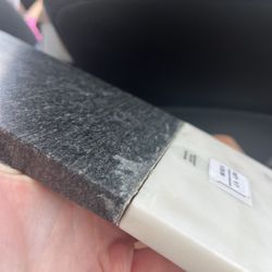 KK's Corner Mall - Broken board