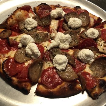 Rickety Cricket Brewing - Jersey girl - Pizza Near Me - Kingman, Arizona