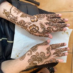 Aaina Beauty Salon - Heena
