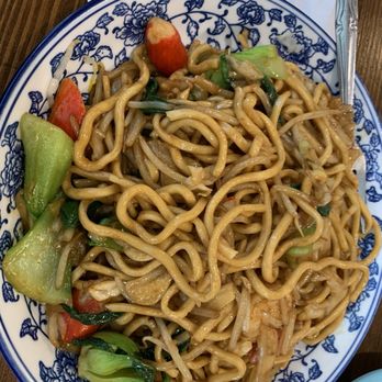 Northern Cafe - Seafood Chow Mein - Chinese Near Me - Gardena, California Northern Cafe - Seafood Chow Mein - Chinese Near Me - Gardena, California