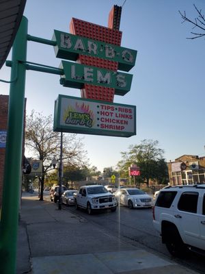 Lem's Bar-B-Q by null