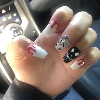 Diamond Nails and Spa - Nails Halloween design - Nail Salons Near Me - Riverside, California