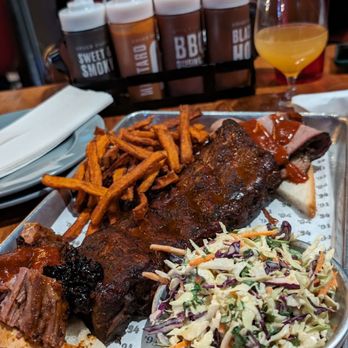 Smoke Daddy - Taste of the daddy with baby back ribs, burnt ends, Cole slaw and sweet potato fries. Perch kick push IPA in the back. - Barbeque Near Me - Chicago, Illinois Smoke Daddy - Taste of the daddy with baby back ribs, burnt ends, Cole slaw and sweet potato fries. Perch kick push IPA in the back. - Barbeque Near Me - Chicago, Illinois